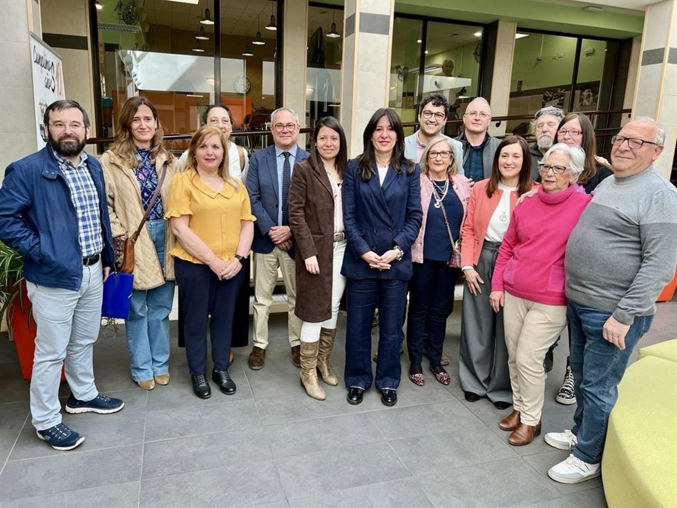 Visita de la consejera de Bienestar Social de C-LM, Bárbara García Torijano, al Centro de Mayores Puertollano I.