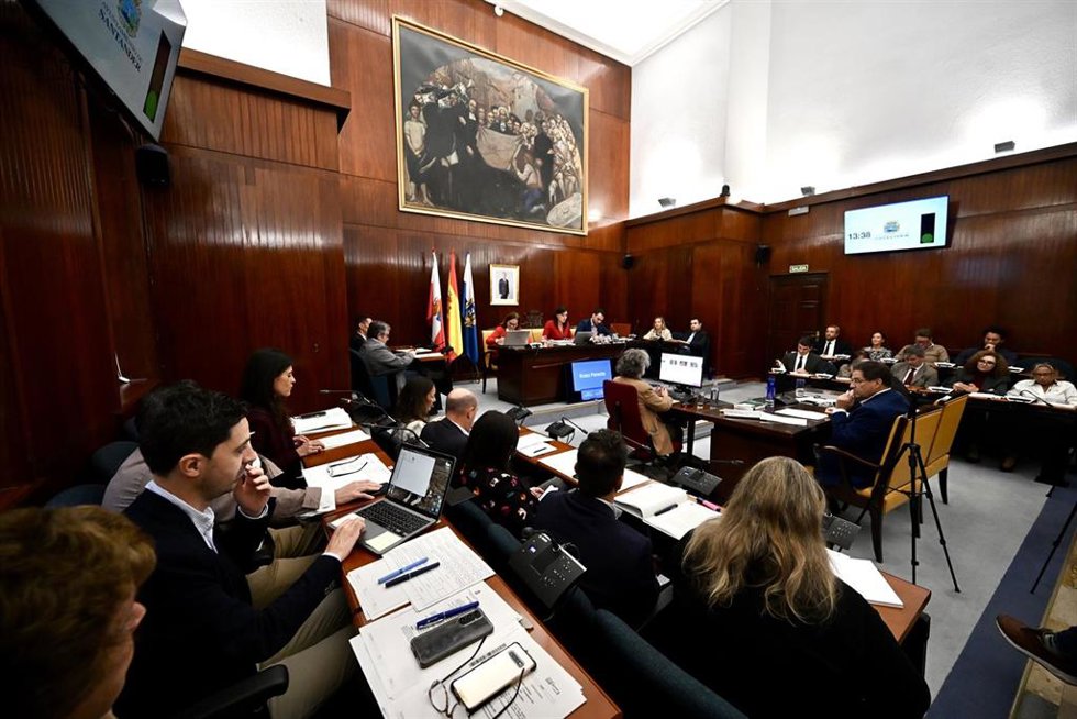 Archivo - Un Pleno de Santander.-ARCHIVO