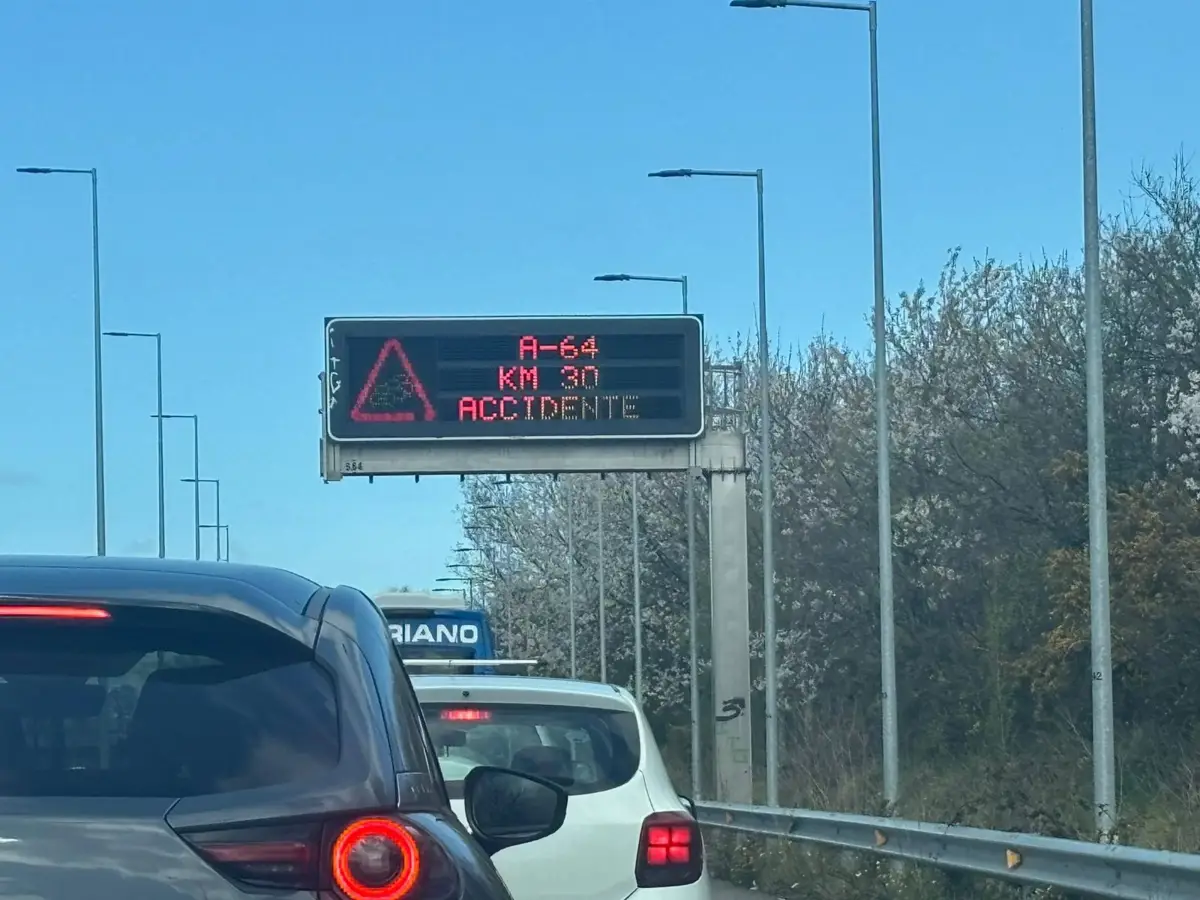 Colisión en la A-64