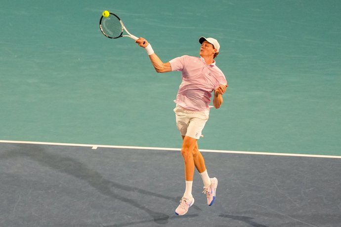 23 March 2026, US, Miami Gardens: Italian tennis player Jannick Sinner in action against France's Corentin Moutet during their men's singles third round match of the Miami Open tennis tournament at Hard Rock Stadium in Miami Gardens.