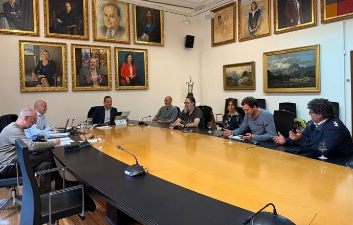 El Consell de Mallorca se reúne con Dret de Pas, el Grupo Excursionista de Mallorca y la Federación de Ciclismo