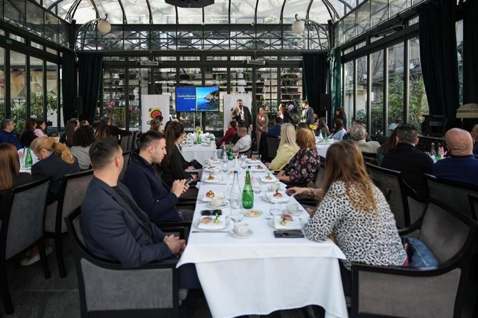 La Costa Blanca se presenta como destino en Belgrado para "reforzar" el "potencial turístico" de Alicante