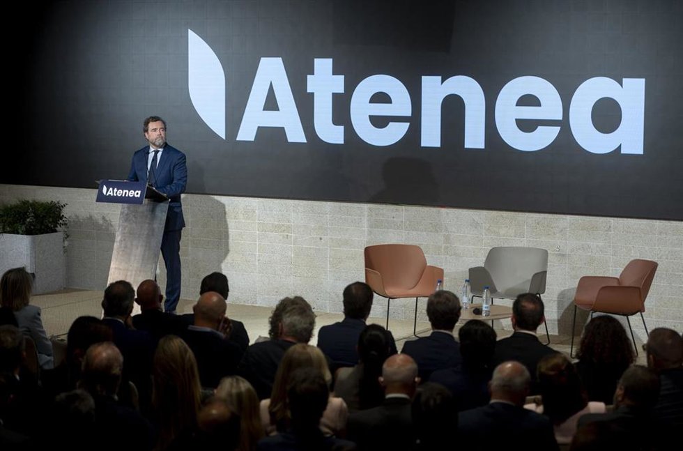 Archivo - El exportavoz de Vox, Iván Espinosa de los Monteros, en la presentación de ‘Atenea’, su nuevo ‘think tank’, a 25 de septiembre de 2025, en Madrid.