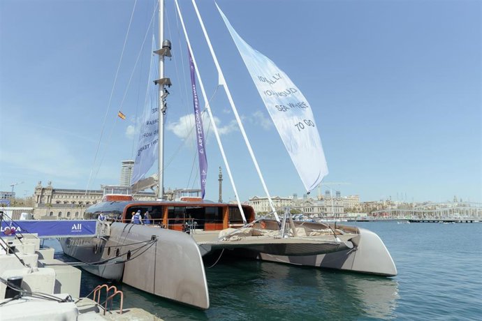 Imagen del barco museo del festival Art Explora en Barcelona.