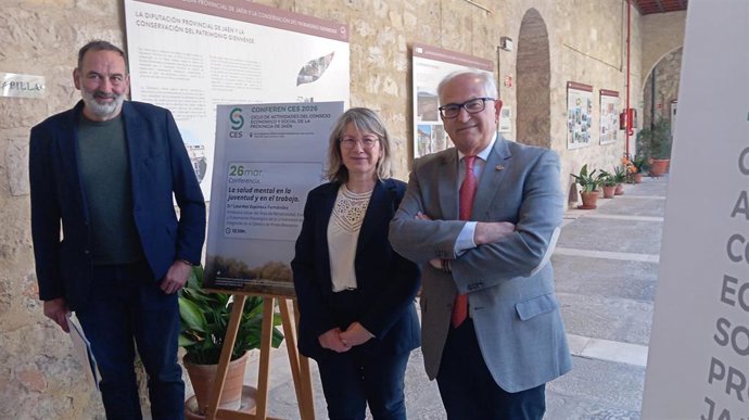 Martín Robles, Lourdes Espinosa y Manuel Parras.