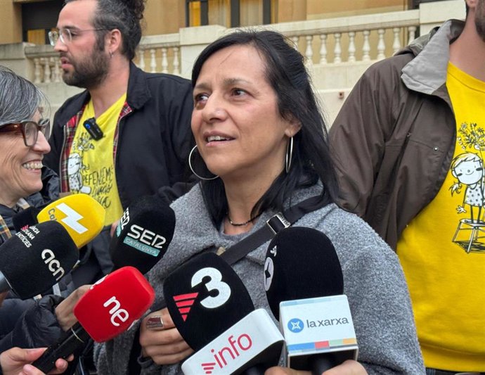 Iolanda Segura (Ustec·Stes) en declaraciones a los periodistas este jueves