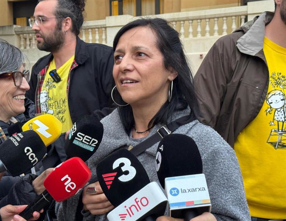Iolanda Segura (Ustec·Stes) en declaraciones a los periodistas este jueves