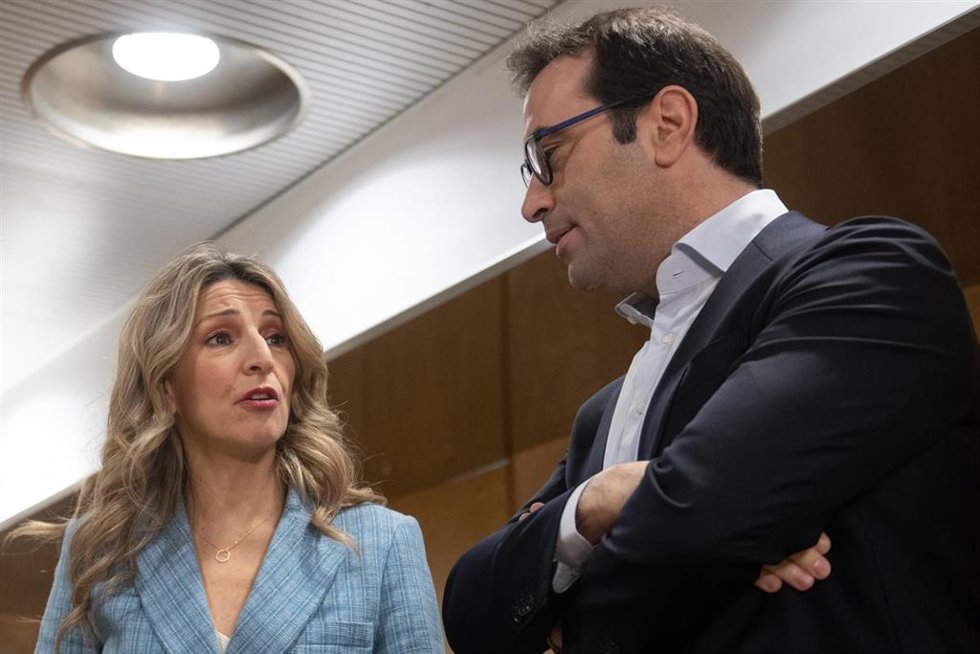 La vicepresidenta segunda y ministra de Trabajo y Economía Social, Yolanda Díaz, y el ministro de Economía, Comercio y Empresa, Carlos Cuerpo.