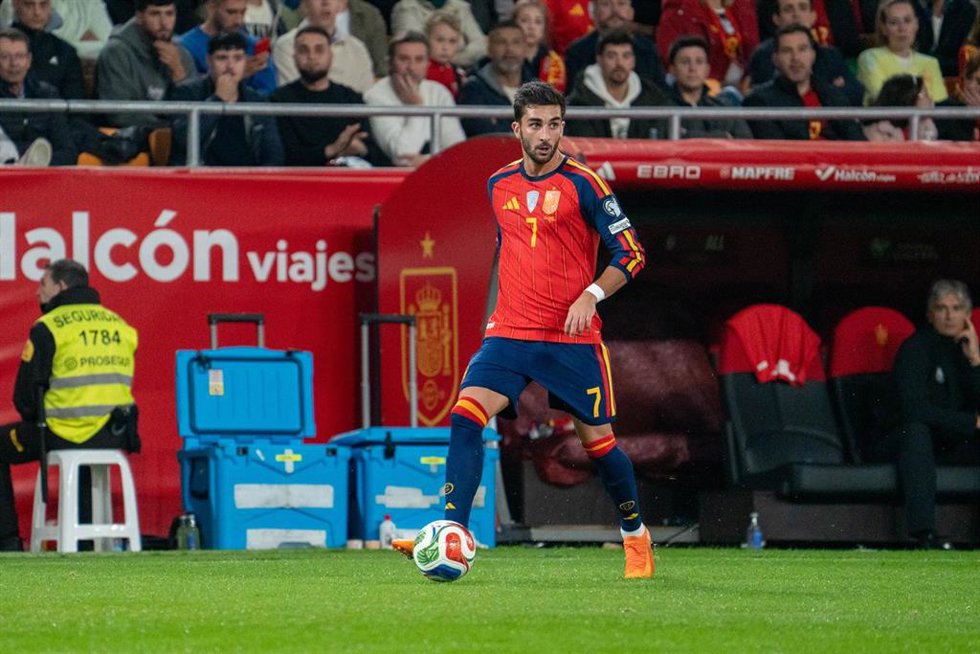 Archivo - Ferran Torres, en un partido con la selección española.