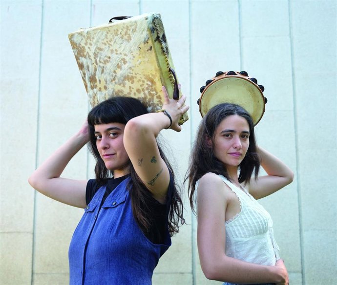 Archivo - Giulietta Vidal e Irene Romo, integrantes del dúo Alosa.