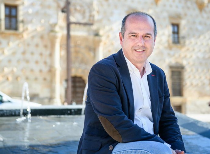 Archivo - El concejal socialista en el Ayuntamiento de Guadalajara Alberto Rojo