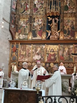 Misa Crismal celebrada en la Catedral de Tudela, el año pasado.