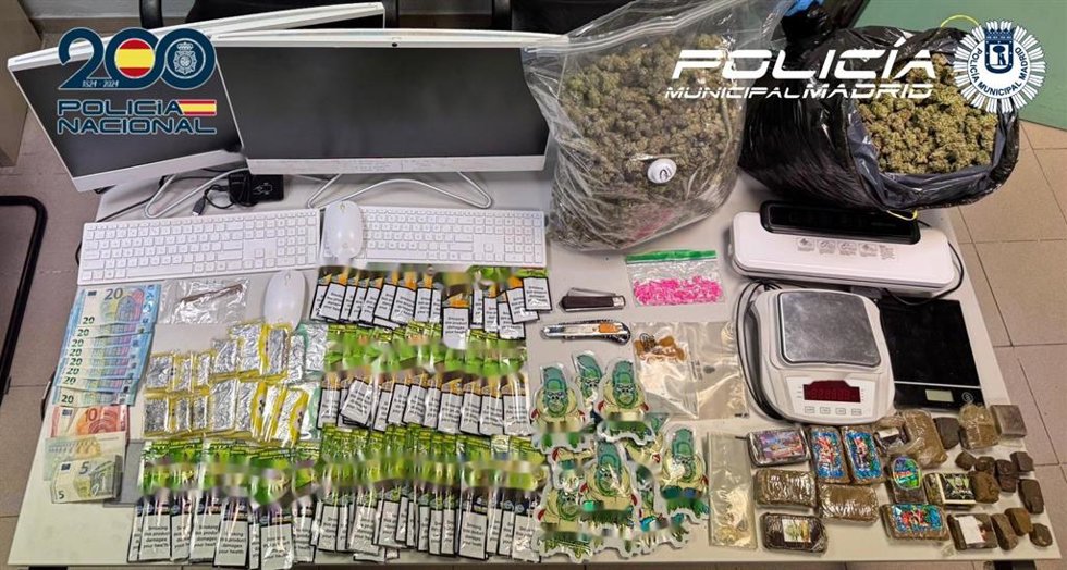 Mariuana y hachís incautado en una asociación cannábica de Chamberí (Madrid).
