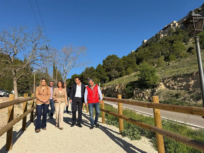 Visita al sendero al Castillo de Santa Catalina.