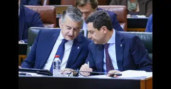 Moreno pide a Feijóo que no le haga una "OPA hostil" cuando alcance Moncloa: "Con Antonio Sanz tengo un seguro de vida"