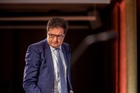 López avanza que en la primera quincena de abril se pondrá en marcha la jornada de 35 horas en la AGE