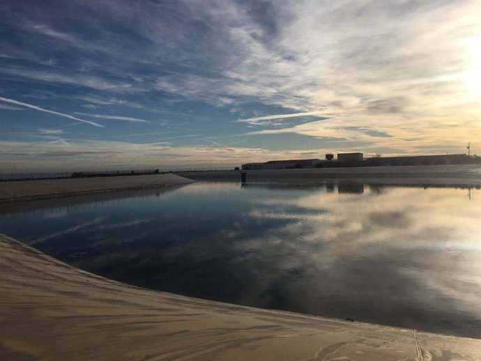 Balsa de la zona regable de La Sagra-Torrijos.
