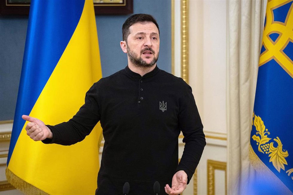 Archivo - El presidente ucraniano, Volodimir Zelenski, durante una rueda de prensa en Kiev. 