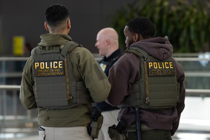 March 24, 2026, Elmhurst, United States: ICE agents are seen stationed at LaGuardia Airport. A partial government shutdown has resulted in callouts by unpaid TSA agents. President Trump called in ICE to assist with operations at 13 airports across the cou