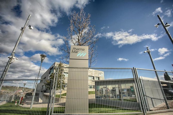 Archivo - Entrada a la sede de PharmaMar.
