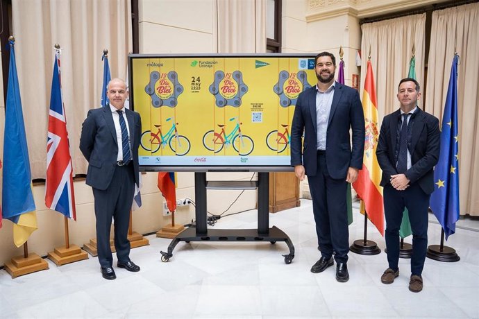 Presentación de la XIX edición del 'Día de la Bici 2026' en el Ayuntamiento de Málaga.