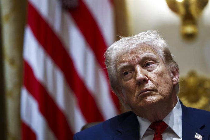 March 26, 2026, Washington, District Of Columbia, USA: United States President Donald J. Trump delivers remarks during a Cabinet meeting in the Cabinet Room of the White House in Washington, DC, USA, 26 March 2026,Image: 1086451175, License: Rights-manage