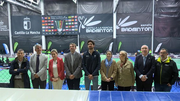 La ministra de Educación, Milagros Tolón, en el IV Campeonato Internacional de Parabádminton.