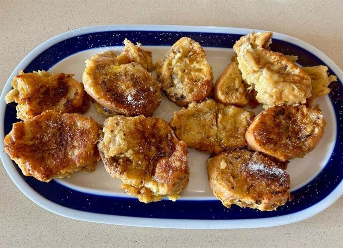 Imagen de unas torrijas compartida por la teniente de alcalde de Vox en el Ayuntamiento de Valladolid, Irene Carvajal.