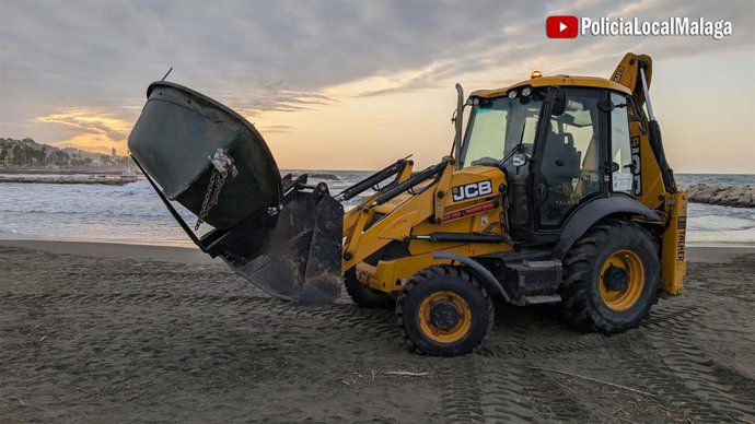 Intervenidas numerosas barcas sin registrar en cinco varaderos de la zona este de Málaga