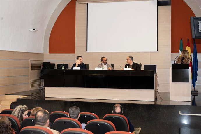 El presidente de la Diputación de Cáceres, Miguel Ángel Morales, en la inauguración de unas jornadas sobre financiación local