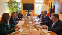 El Gobierno concede nuevas ayudas a transportistas y valora subvenciones directas por el impacto de la guerra