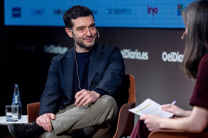 El ministro de Derechos Sociales, Consumo y Agenda 2030, Pablo Bustinduy, durante la tercera jornada del VI Foro Económico organizado por elDiario.es, en el Colegio de Arquitectos de Madrid, a 27 de marzo de 2026, en Madrid (España).