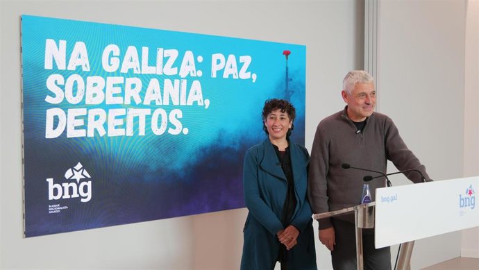 A responsable de Organización do BNG, Lucía López, e o membro da Executiva do Bloque Bieito Lobeira.