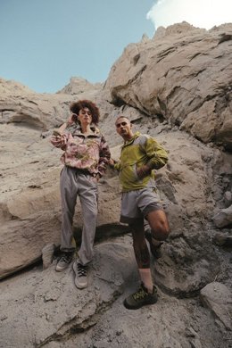 Columbia presenta su nueva colección 'Icons', inspirada en las flores silvestres del sendero Mosier Plateau.