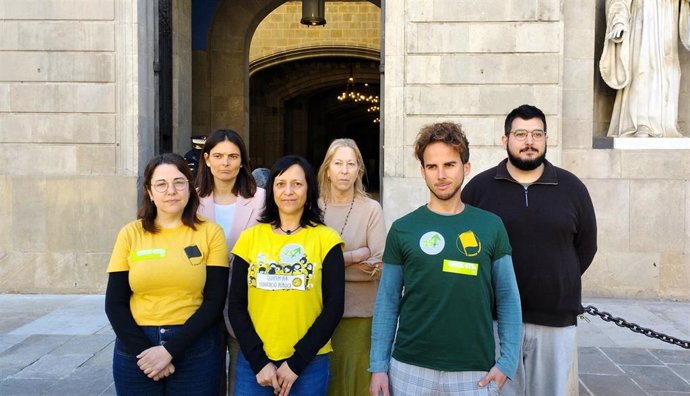 Sindicatos y concejales de ERC, Junts y BComú.