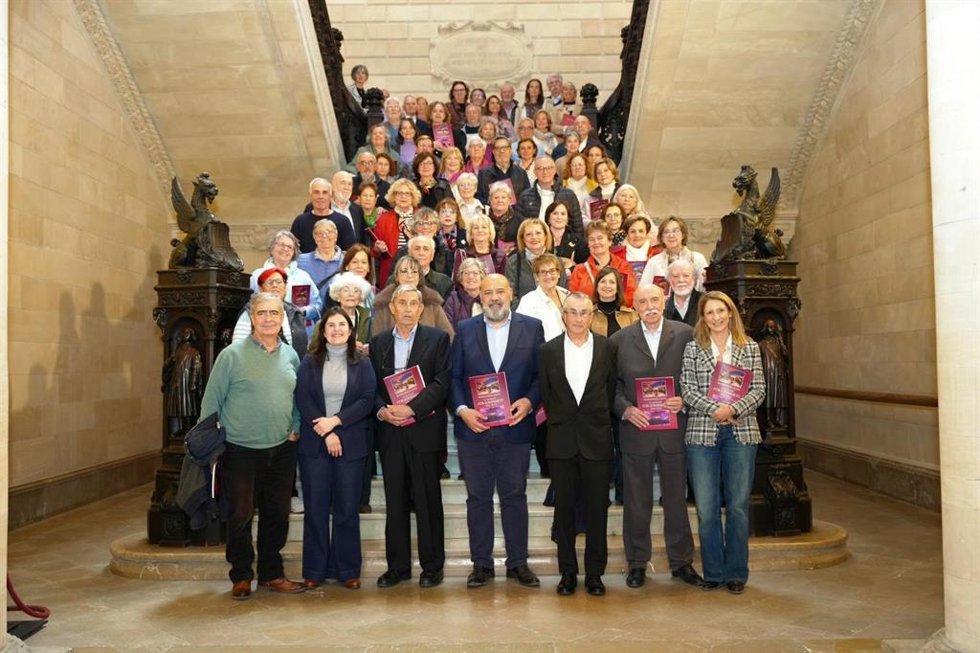 El libro 'Pasion de canto' conmemora en Palma el décimo aniversario del Coro de Son Dameto.