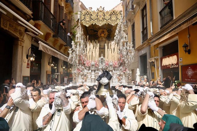 Archivo - Cofradía de Lágrimas y Favores en Málaga. Imagen de archivo. 