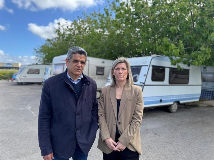 La consellera en el Consell de Mallorca Sofía Alonso y el regidor en el Ayuntamiento de Palma Daniel Oliveira.