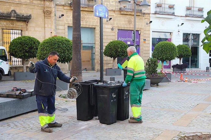 Operarios del servicio de limpieza de Jerez de la Frontera (Cádiz)