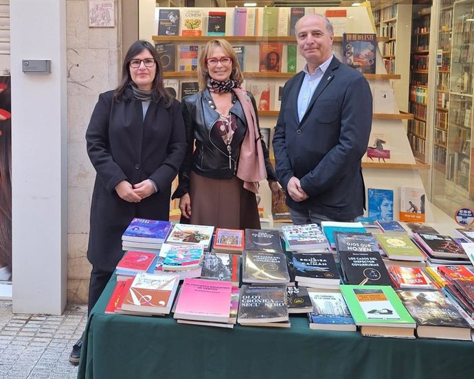 Los comercios de Palma salen a la calles en el segundo día de la feria de 'stocks' de Pimeco