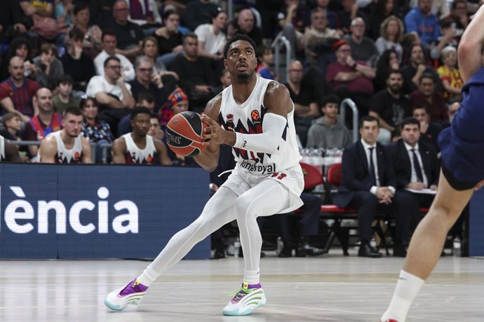 Archivo - Arquivo - Trent Forrest, do Baskonia, em ação durante a partida da 17ª rodada da temporada regular da EuroLiga, disputada entre o FC Barcelona e o Baskonia no Palau Blaugrana, em 19 de dezembro de 2025, em Barcelona, Espanha.