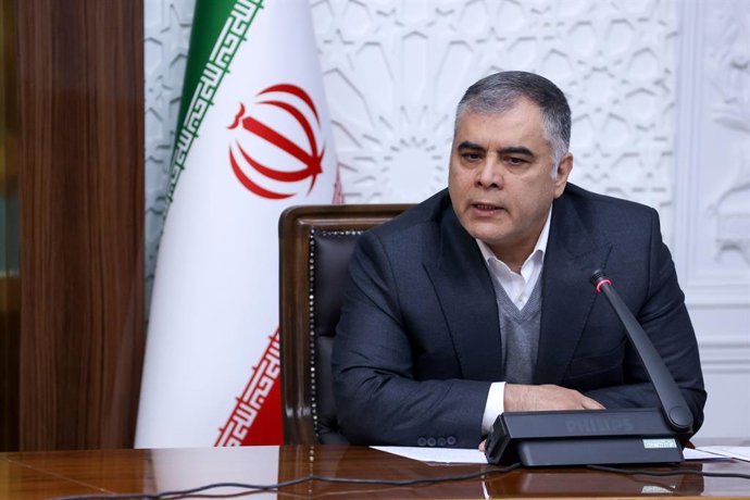 Archivo - Arquivo - 15 de janeiro de 2026, Teerã, Irã: O ministro do Petróleo iraniano, MOHSEN PAKNEJAD, participa de uma cerimônia de assinatura de contratos de investimento da Companhia Nacional de Petróleo do Irã, que abrangem a aquisição de serviços g