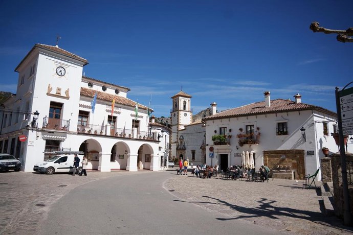 Imagen de Grazalema (Cádiz) a las puertas de la Semana Santa. A 26 de marzo de 2026 en Grazalema, Cádiz (Andalucía, España). 