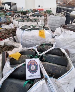 Objetos incautados por Gardacostas de Galicia