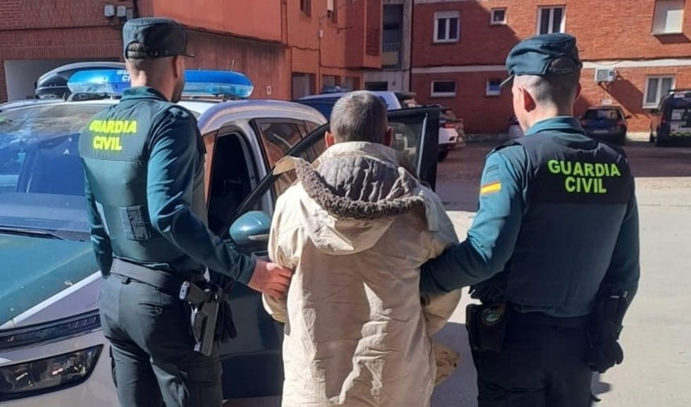 Ingresa en la cárcel de Topas (Salamanca) un vecino de Benavente (Zamora) por seis robos en varios locales