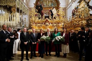 La consejera de Inclusión Social, Juventud, Familias e Igualdad, Loles López, y la alcaldesa de Huelva, Pilar Miranda, visitando la Parroquia de la Purísima Concepción de Huelva.