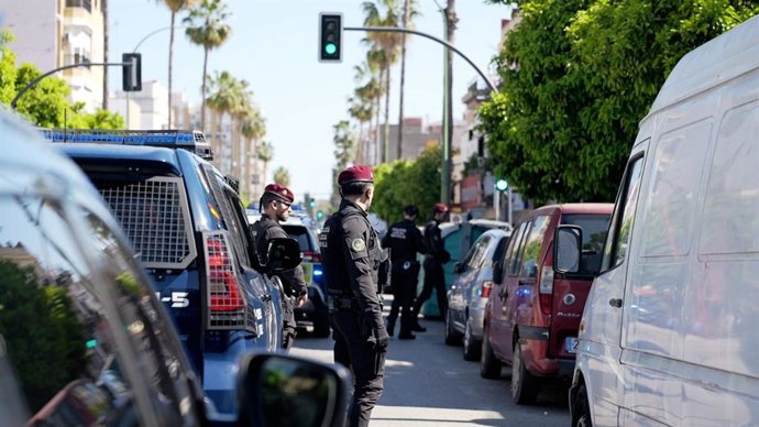 Los GAR de la Policía Local en Sevilla