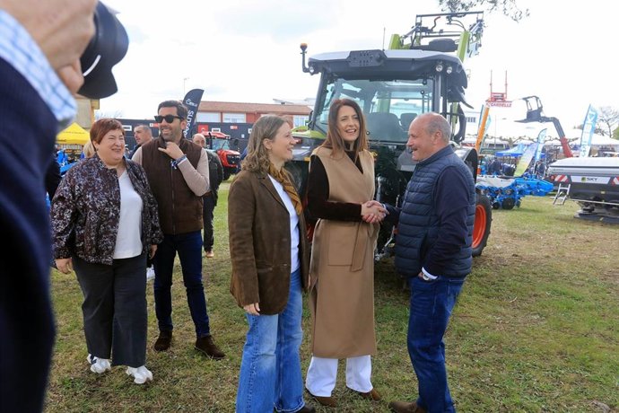 La conselleira do Medio Rural, María José Gómez, en la feria Magreco