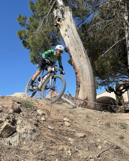 UNo de los participamtes en la Transvelillense celebrada este sábado en Velilla de Cinca.