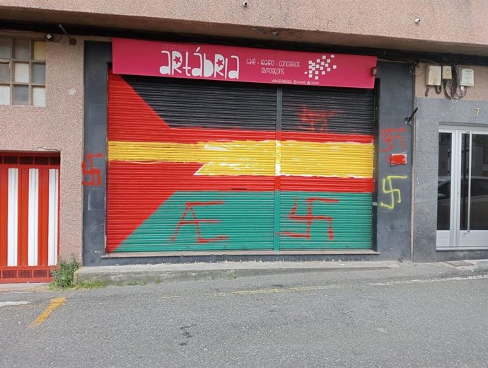 Vandalizan el local de la asociación cultural Artábria, a 28 de marzo de 2026.